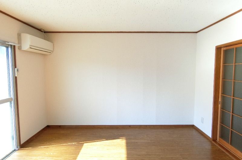 �y�����E���r���O�z�@