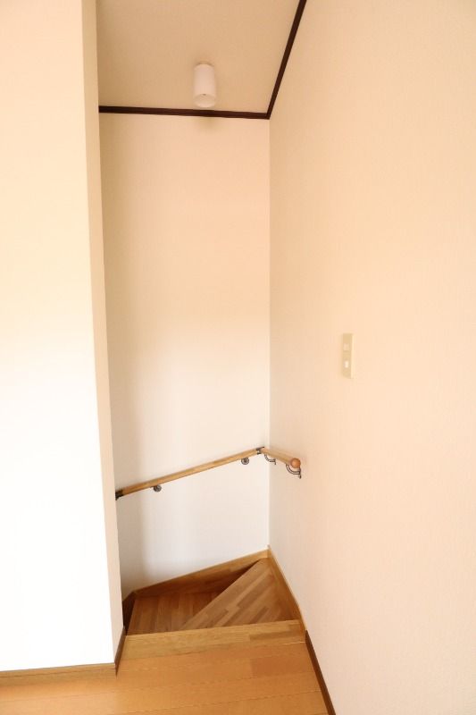 �y���̑��z�@�K�i�~���