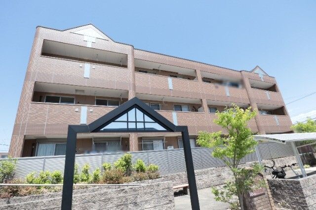 相見の2LDK賃貸マンションの建物外観