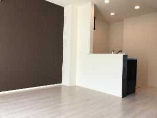 �y���ԁE���r���O�z�@���r���O�i�C���[�W�j