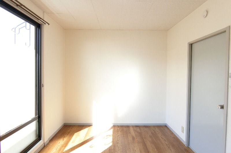 �y���̑������E�X�y�[�X�z�@