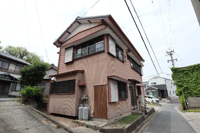 竹島町16-5荒島貸家の建物外観
