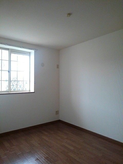 �y�����E���r���O�z�@