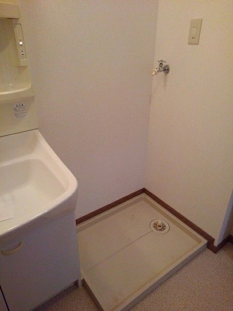 �y���̑��ݔ��z�@