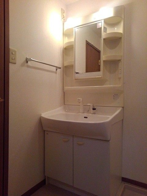 �y���ʏ��z�@