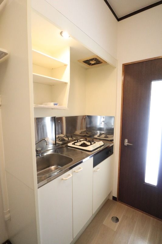 �y�L�b�`���z�@