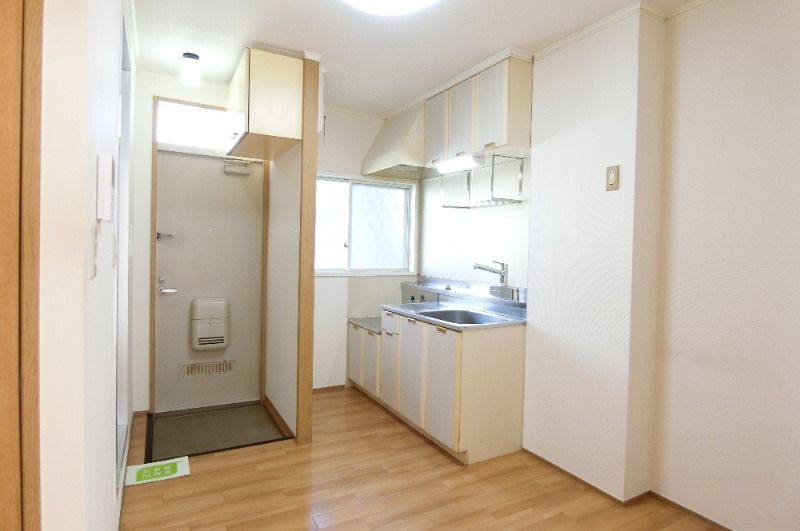 �y���̑������E�X�y�[�X�z�@