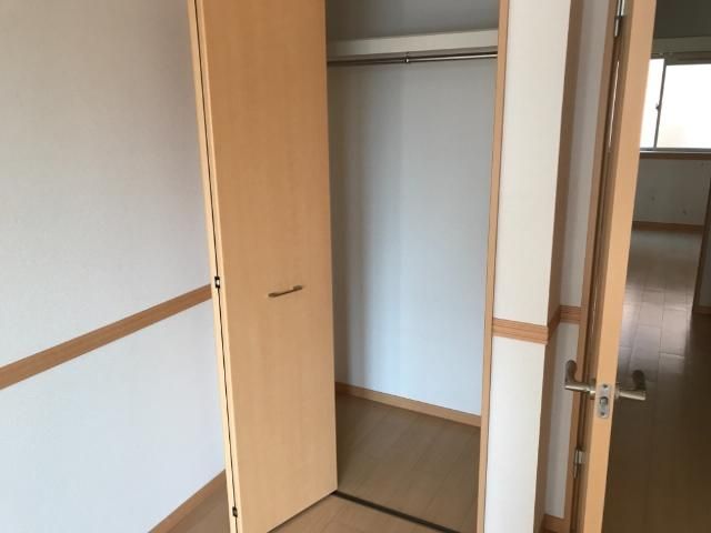 �y���[�z�@�N���[�[�b�g