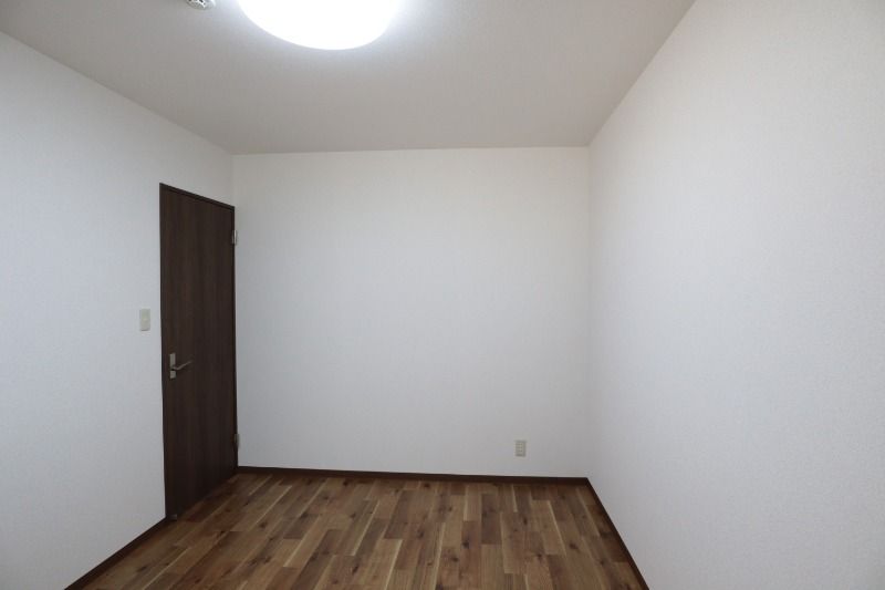 �y���̑��ݔ��z�@