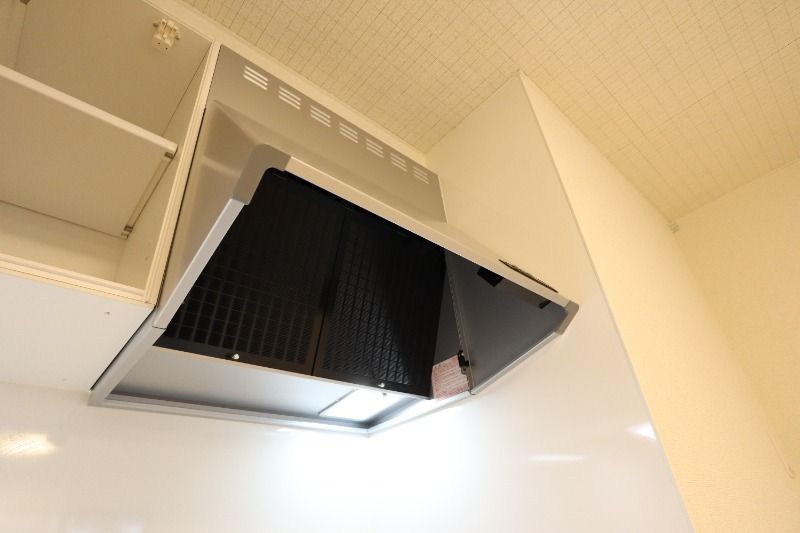 �y���̑��ݔ��z�@�L�b�`�����C��