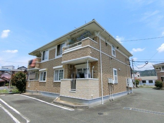 �A�C�r�[�K�[�f��C�̌����O��