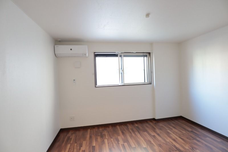 �y���̑������E�X�y�[�X�z�@