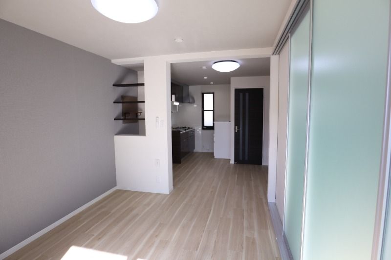 �y�����E���r���O�z�@