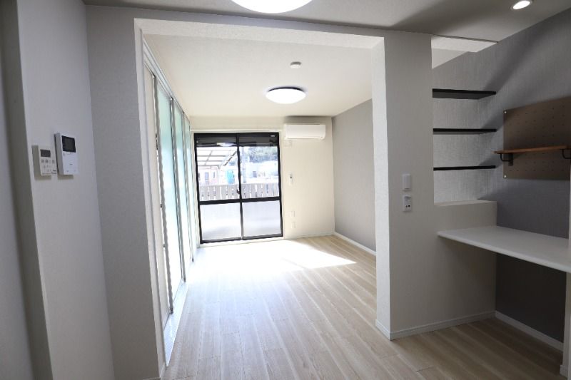 �y���ԁE���r���O�z�@