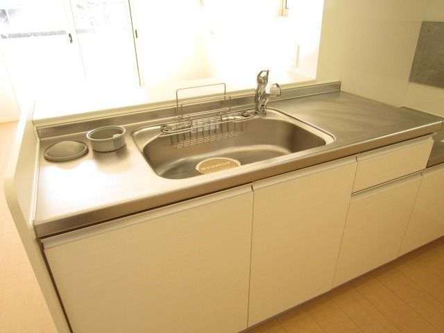 �y�L�b�`���z�@