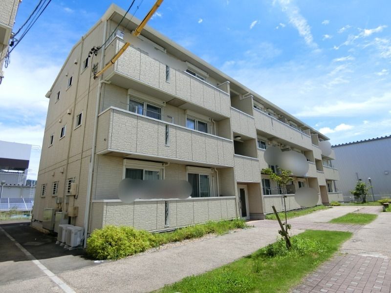 �R���t�H�[�g�ւ̌����O��