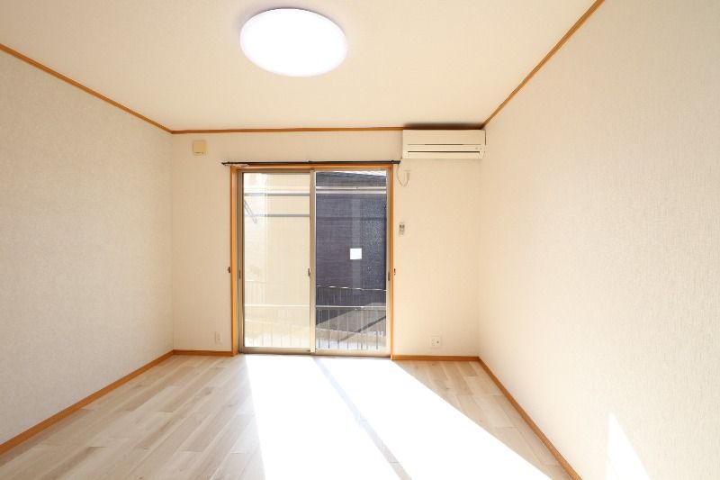 �y���ԁE���r���O�z�@���^�C�v