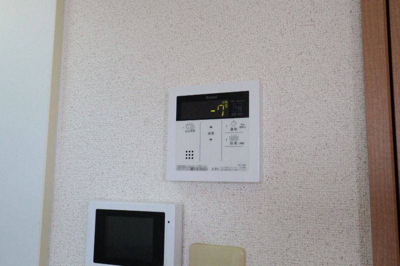 y̑ݔz@