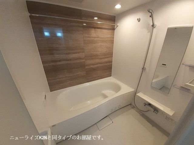 yoXz@^Cv