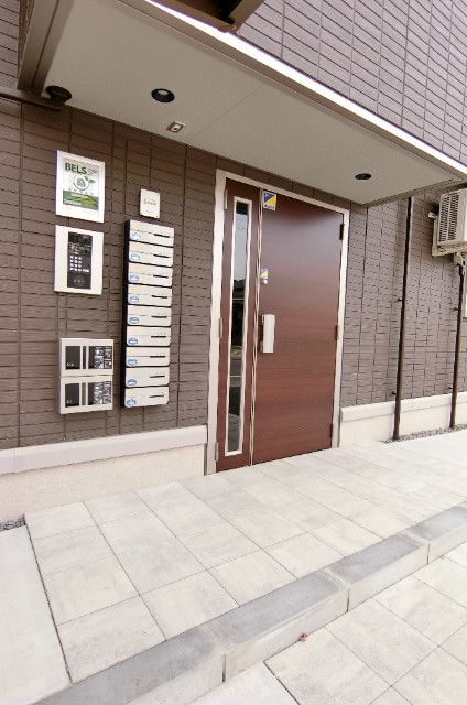�y�G���g�����X�z�@