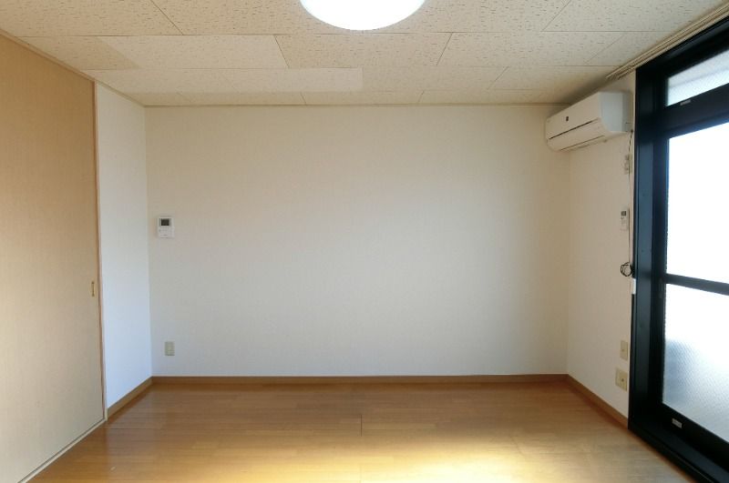 �y���̑������E�X�y�[�X�z�@