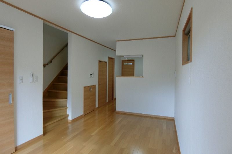 �y�����E���r���O�z�@