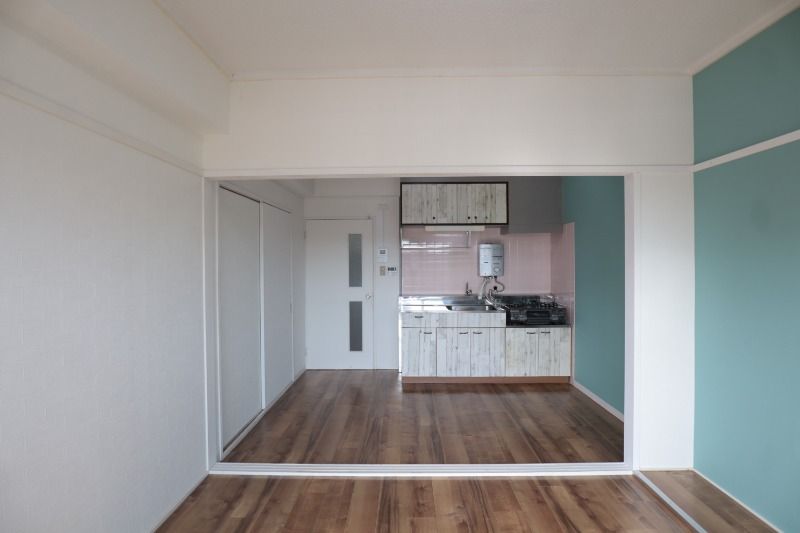 �y���ԁE���r���O�z�@