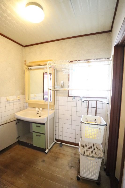 �y���ʏ��z�@