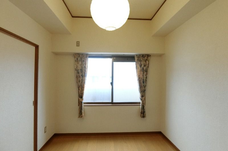 �y���̑������E�X�y�[�X�z�@