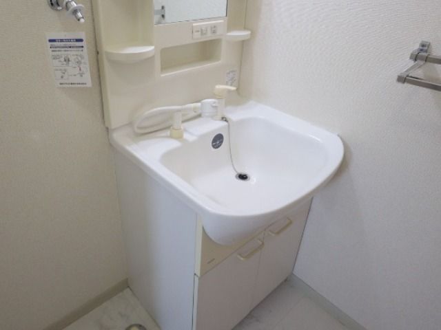�y���ʏ��z�@�V�����v�[�h���b�T
