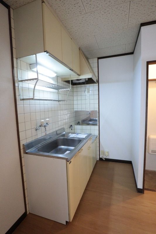 �y�L�b�`���z�@