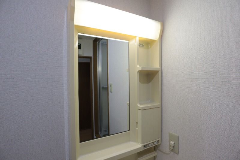 �y���ʏ��z�@