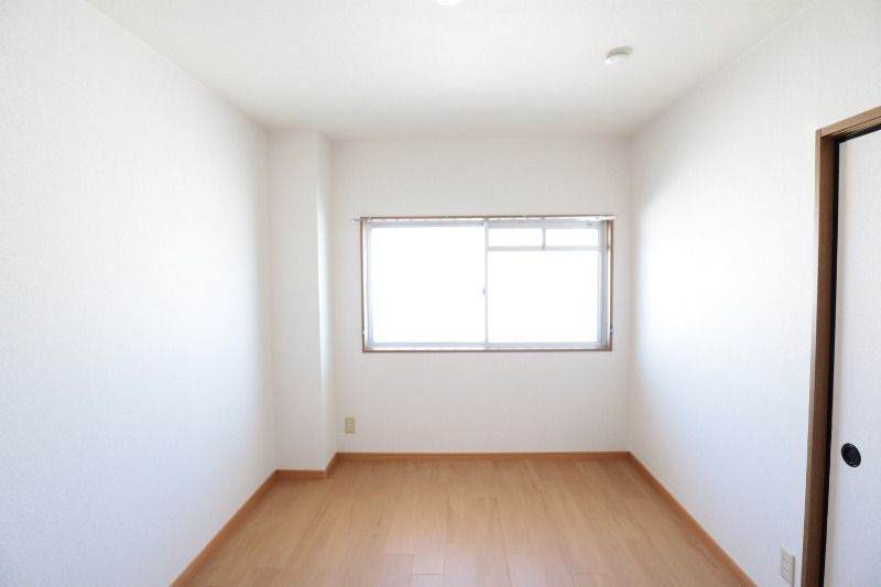 �y���̑������E�X�y�[�X�z�@