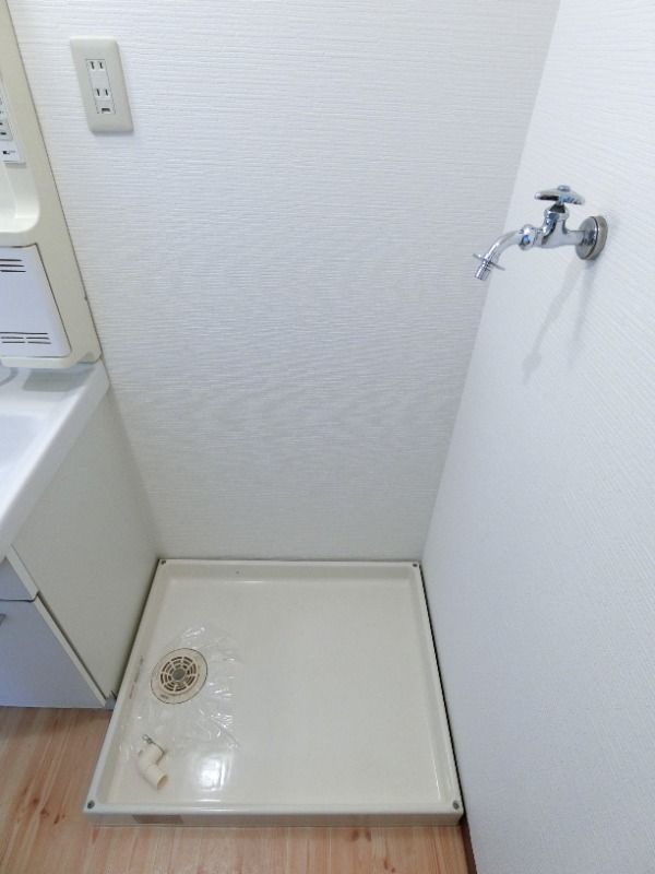 y̑ݔz@