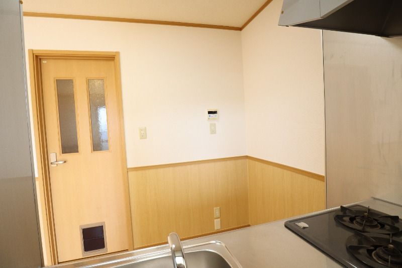 �y�L�b�`���z�@