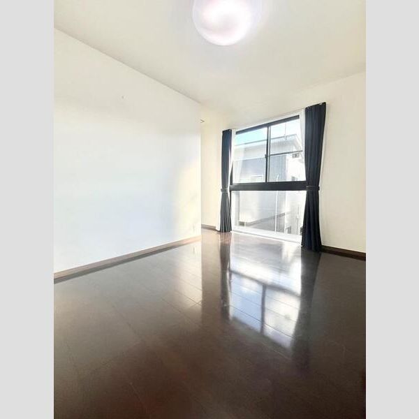 �y���ԁE���r���O�z�@