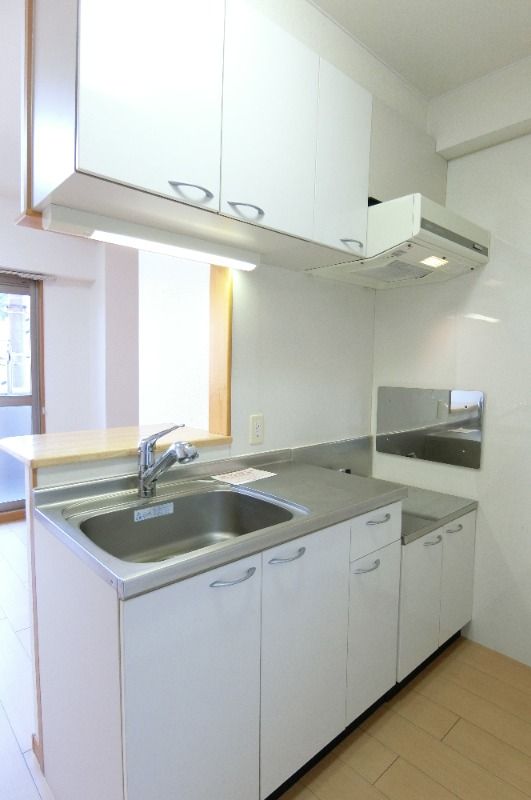 �y�L�b�`���z�@