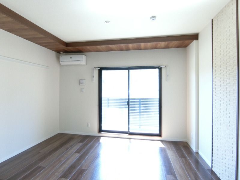 �y���ԁE���r���O�z�@���^�C�v