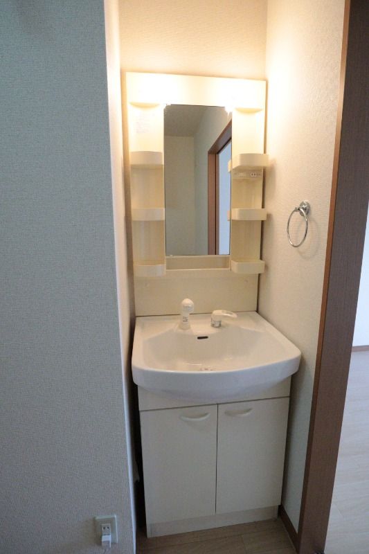 �y���ʏ��z�@