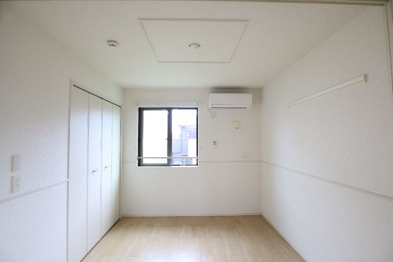 �y���̑������E�X�y�[�X�z�@