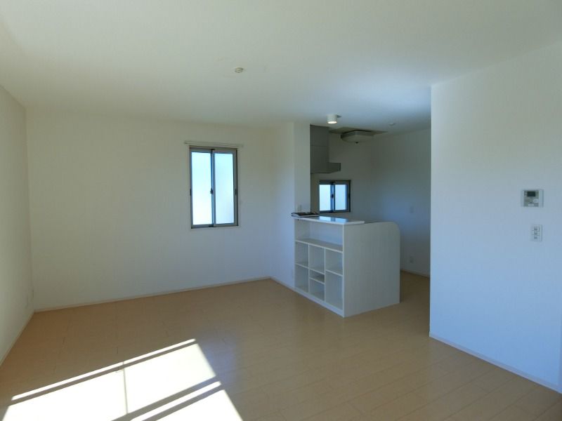 �y�����E���r���O�z�@