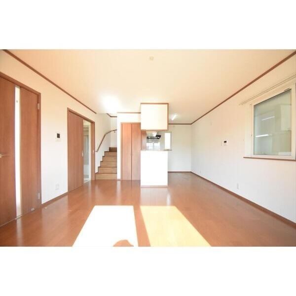 �y���ԁE���r���O�z�@