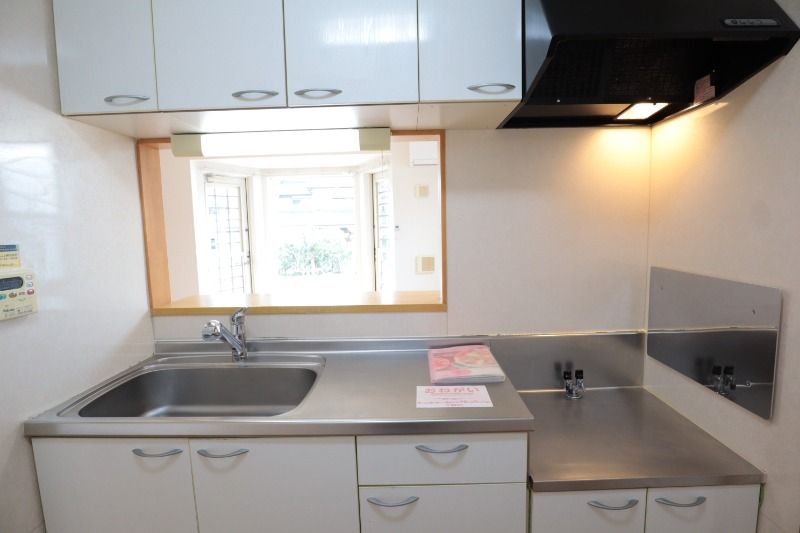 �y�L�b�`���z�@