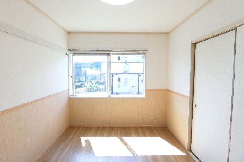 �y���̑������E�X�y�[�X�z�@