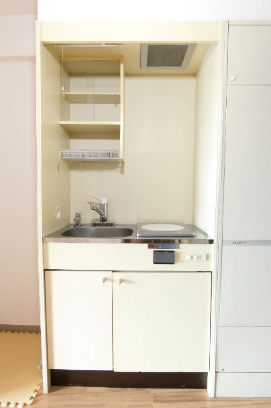 �y�L�b�`���z�@