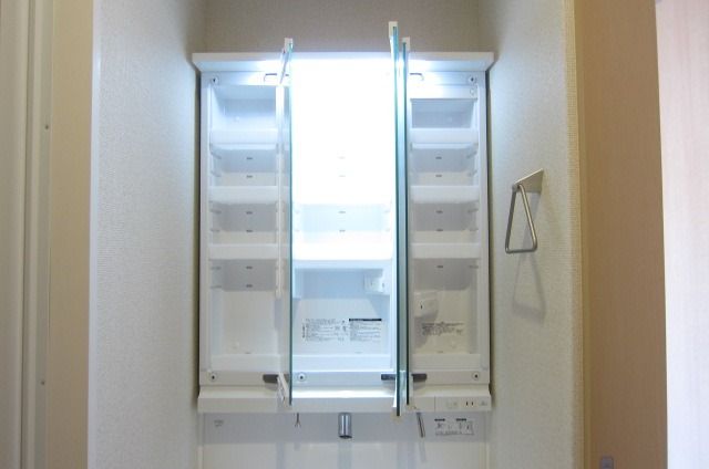 �y���ʏ��z�@