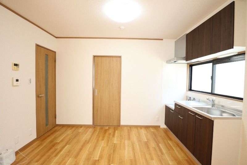 �y���ԁE���r���O�z�@���^�C�v