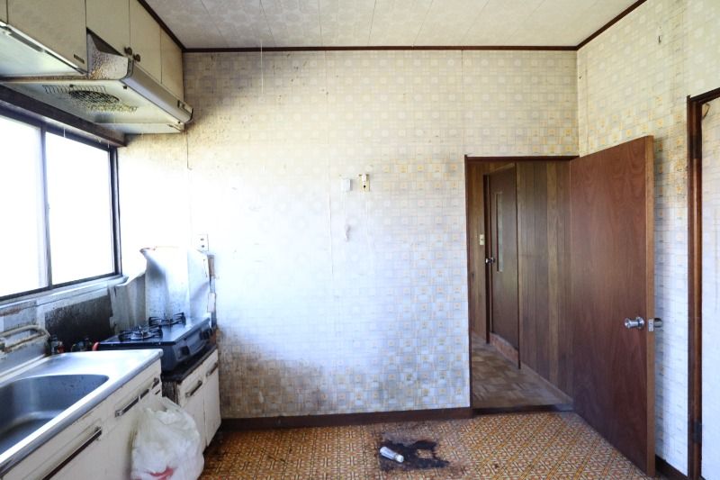 �y�����E���r���O�z�@