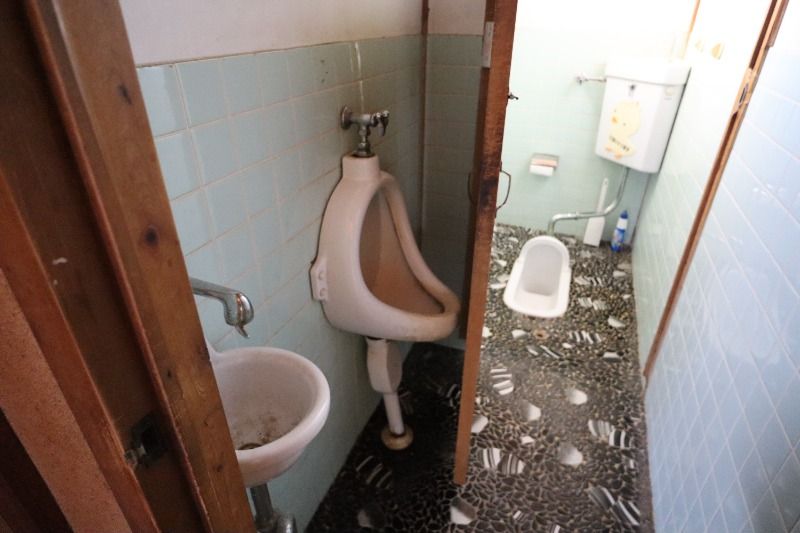 �y�g�C���z�@