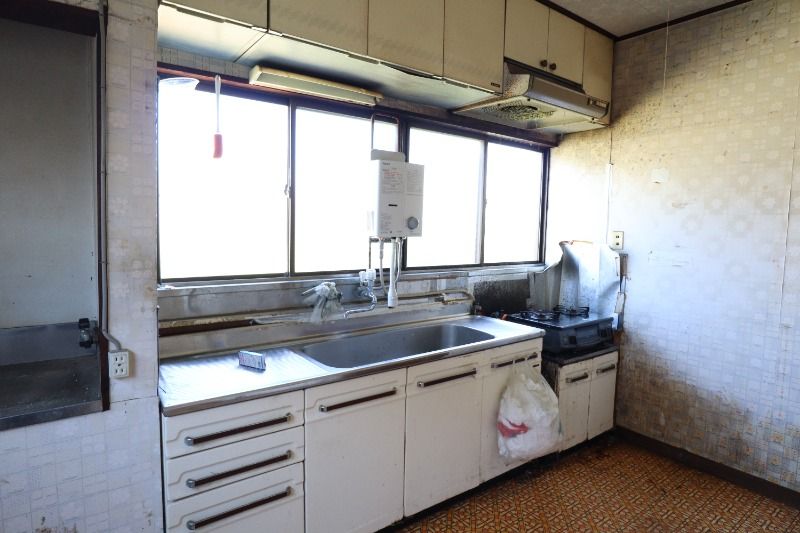 �y�L�b�`���z�@